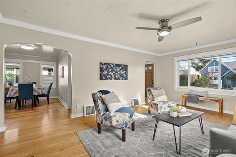 Photo of 1115 Elizabeth Avenue, Bremerton, WA 98337 (MLS # 2477455)