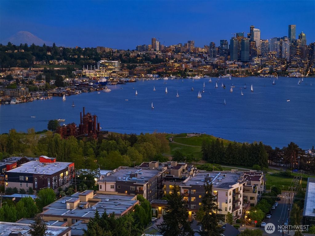 Photo of 1730 N Northlake Way #415, Seattle, WA 98103 (MLS # 2371840)