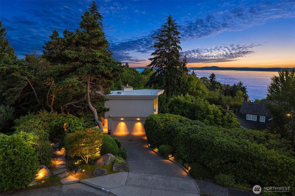 Photo of 2667 44th Avenue W, Seattle, WA 98199 (MLS # 2562249)