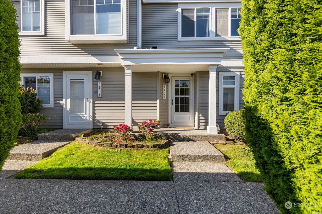 Photo of 5420 S 237th Place #15-2, Kent, WA 98032 (MLS # 2231380)