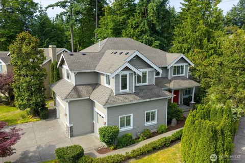Photo of 1122 140th Avenue SE, Bellevue, WA 98007 (MLS # 2435254)