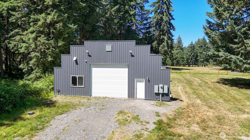 Photo of 12936 Hubbard Street SE, Rainier, WA 98576 (MLS # 2549766)