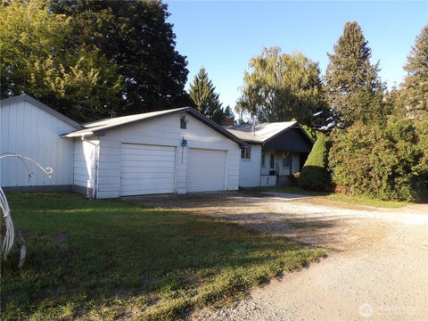Photo of 31688 A Highway 97, Tonasket, WA 98855 (MLS # 2586013)