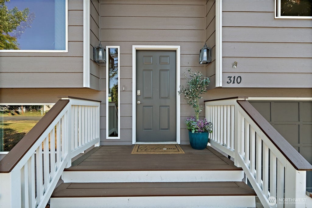 Photo of 310 Libby Street, Sequim, WA 98382 (MLS # 2558583)