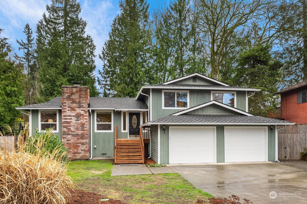 Photo of 16035 SE 167th PL Pl, Renton, WA 98058 (MLS # 2201367)