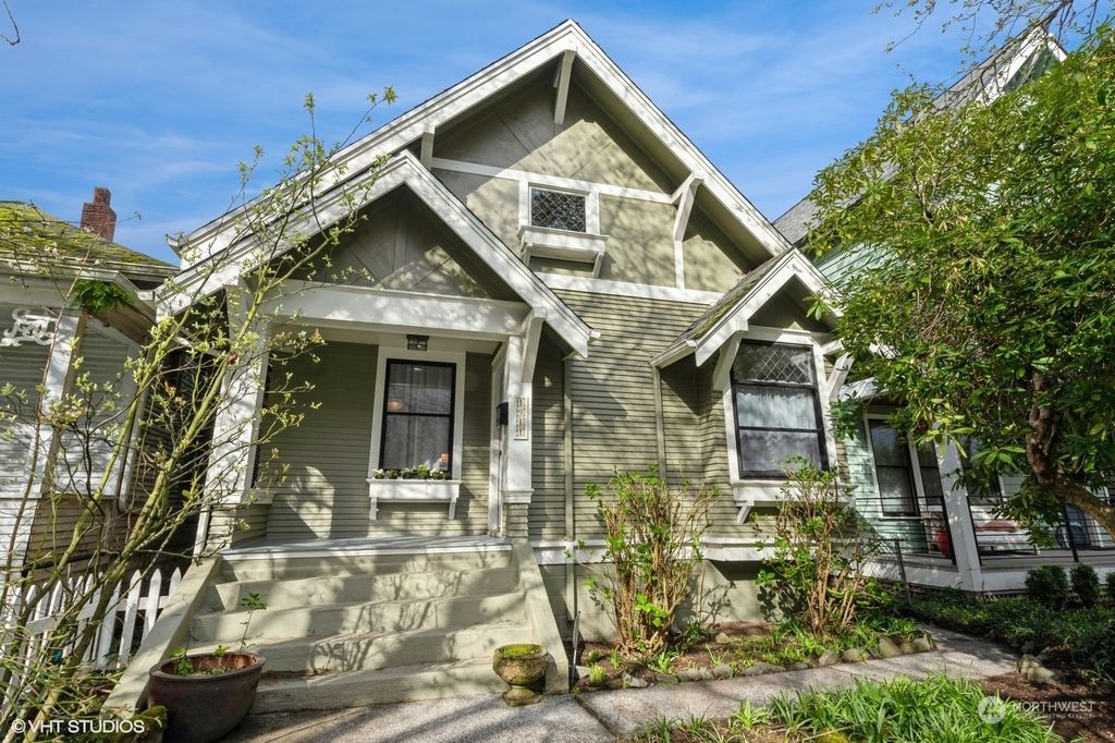 Photo of 1911 5th Avenue W, Seattle, WA 98119 (MLS # 2212940)