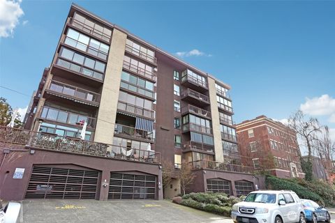 Photo of 320 Melrose Avenue E #403, Seattle, WA 98102 (MLS # 2494585)