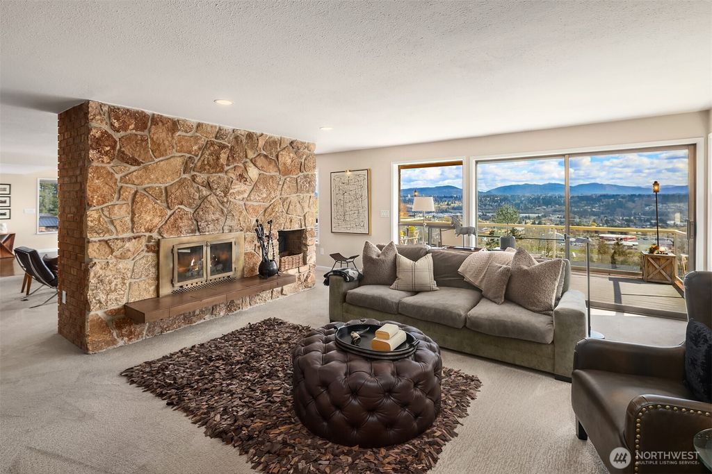 Photo of 306 Seneca Place NW, Renton, WA 98057 (MLS # 2505930)