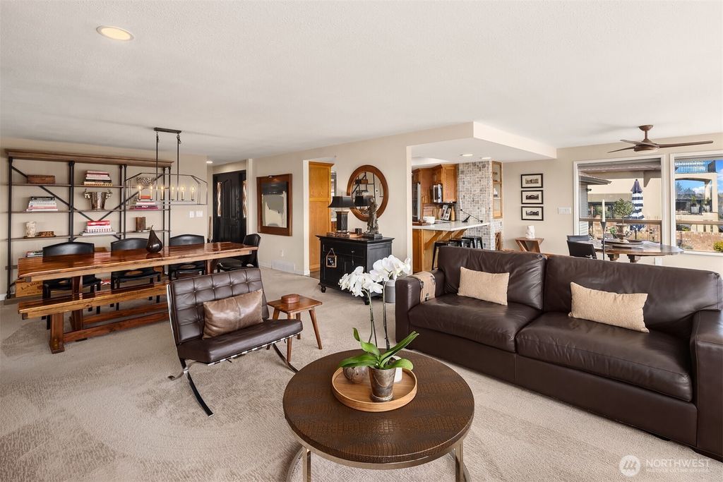 Photo of 306 Seneca Place NW, Renton, WA 98057 (MLS # 2505930)