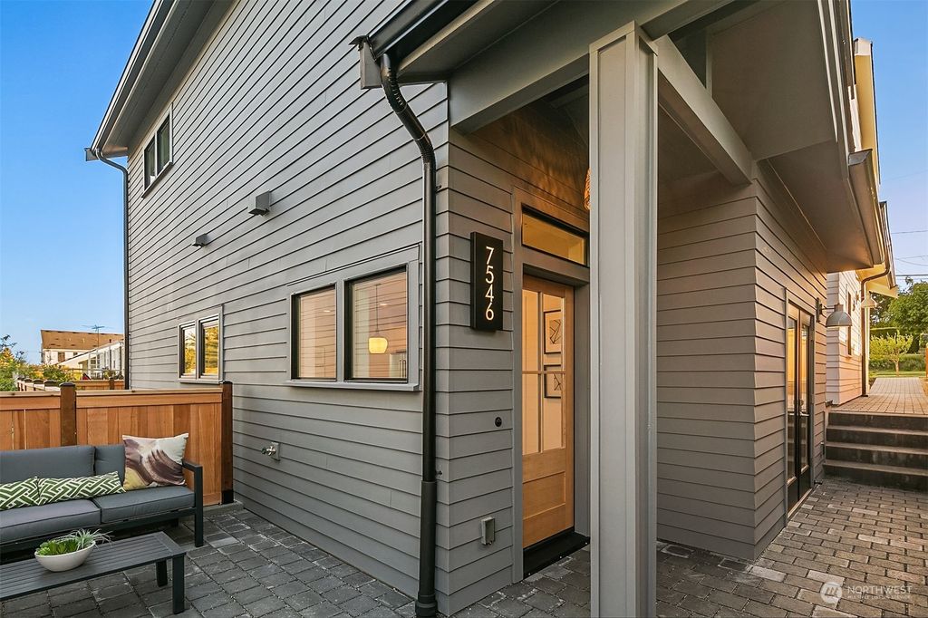 Photo of 7546 30th Avenue NW, Seattle, WA 98117 (MLS # 2070870)