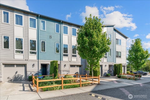Photo of 17905 35th Avenue SE #B4, Bothell, WA 98012 (MLS # 2553170)