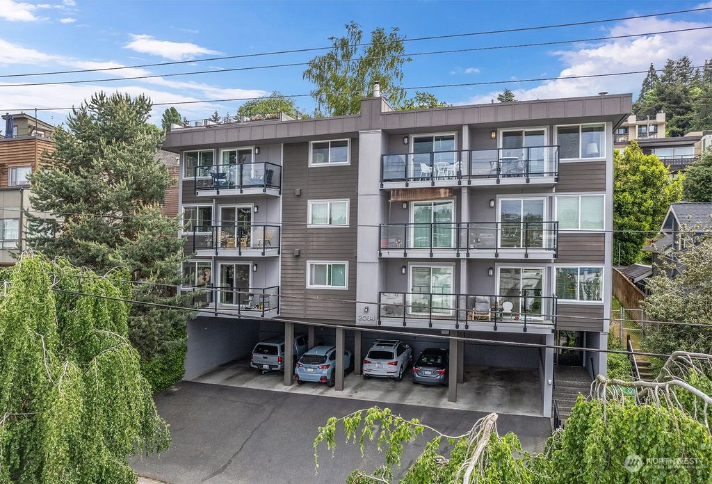 Photo of 2034 14th Avenue W #304, Seattle, WA 98119 (MLS # 2069474)