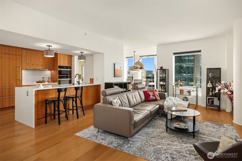 Photo of 500 106th Avenue NE #1313, Bellevue, WA 98004 (MLS # 2589689)