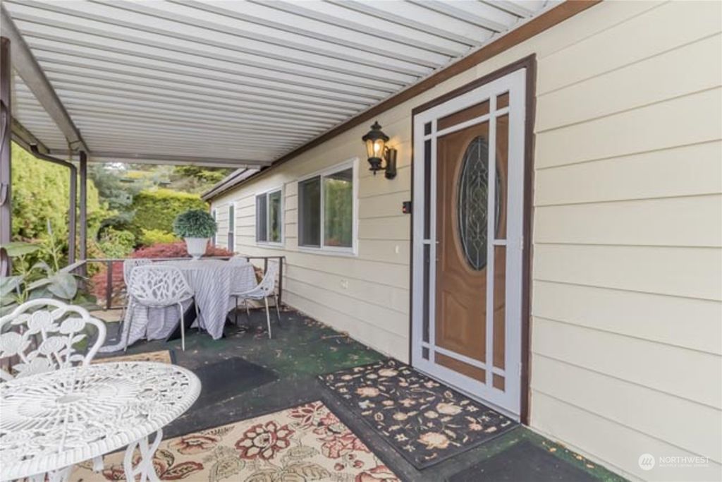 Photo of 11436 SE 208th Street #108, Kent, WA 98031 (MLS # 2210161)