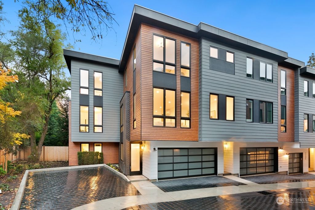 Photo of 113 6th Street #A, Kirkland, WA 98033 (MLS # 2306803)