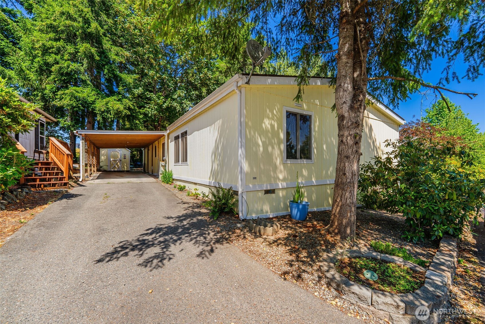 949 Mahogany Lane
