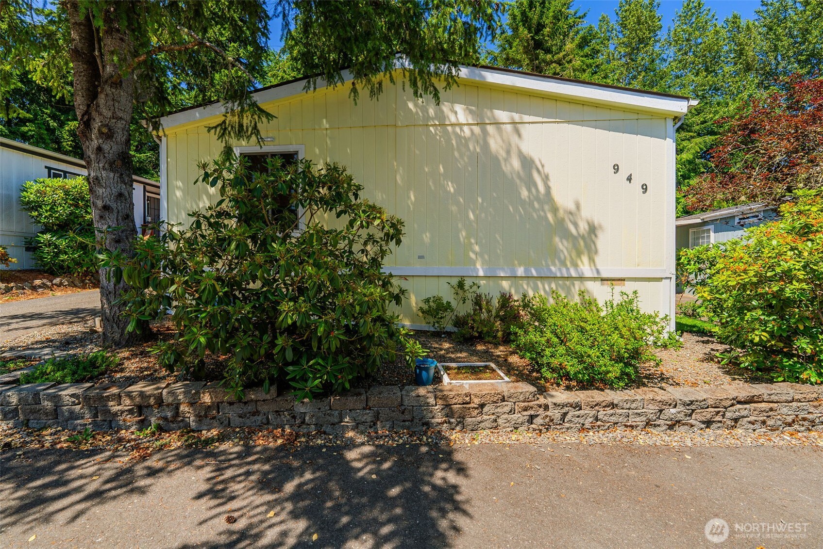 949 Mahogany Lane