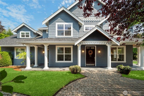 Photo of 1308 100th Avenue NE, Bellevue, WA 98004 (MLS # 2569929)