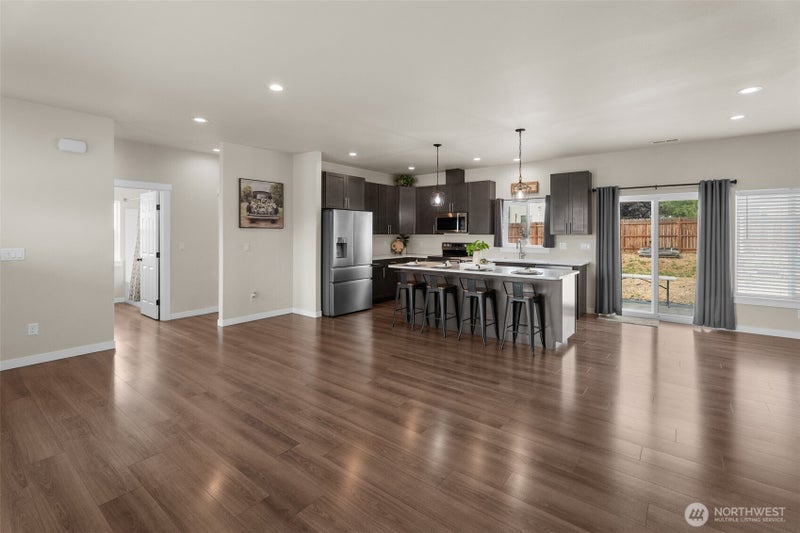 158 Saratoga LN