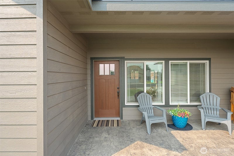 158 Saratoga LN