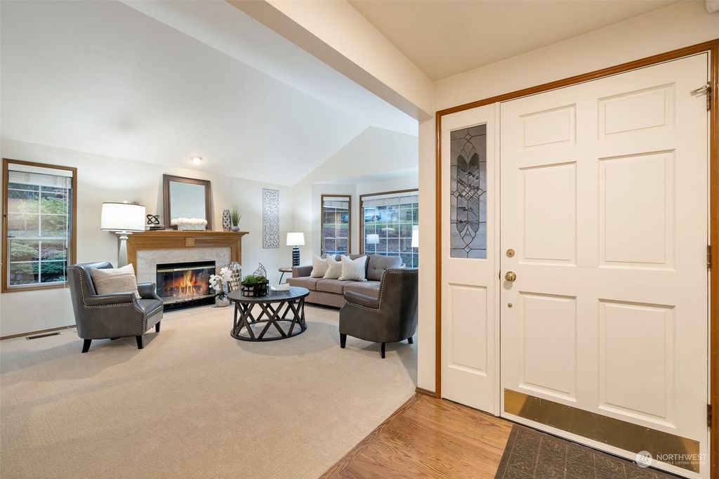 Photo of 480 Indigo Place NW, Issaquah, WA 98027 (MLS # 2169109)