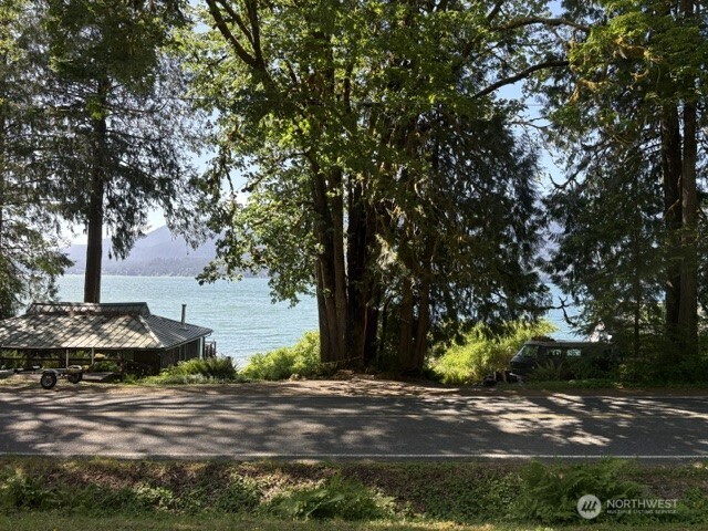 416 South Shore Road