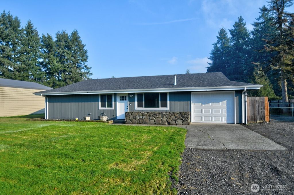 Photo of 19140 Rosemary Street SW, Rochester, WA 98579 (MLS # 2458561)