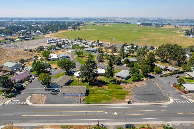 4413 Circle Place