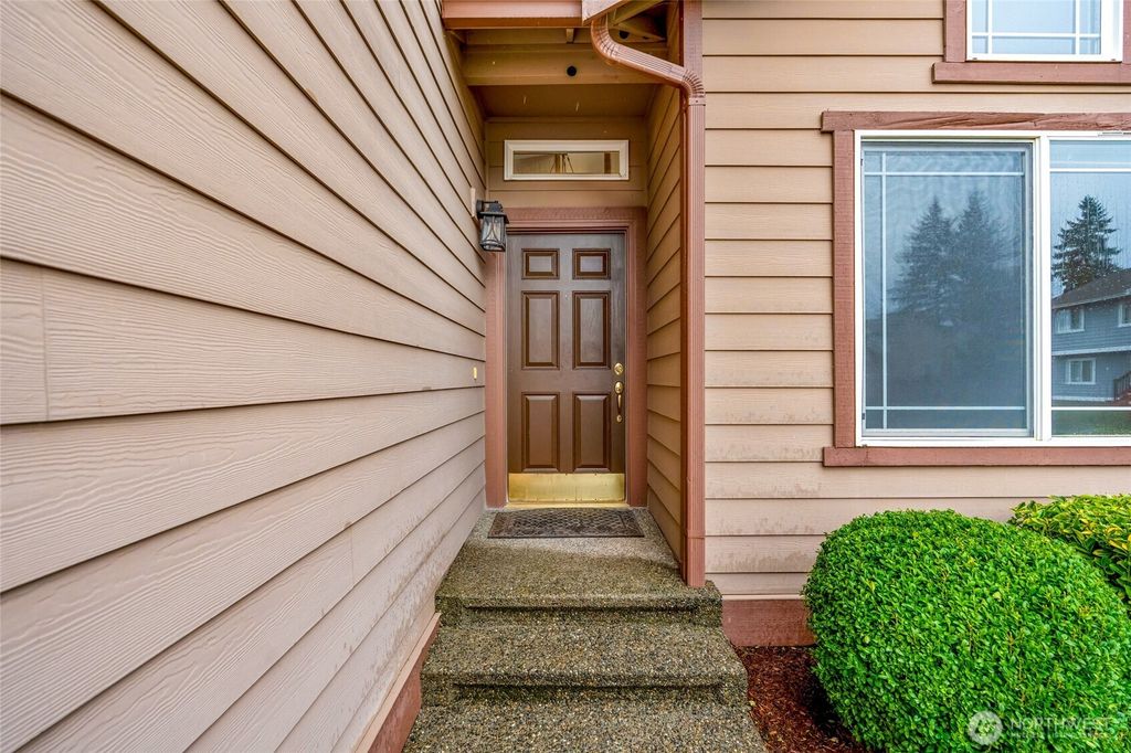 Photo of 19315 76th Place NE, Kenmore, WA 98028 (MLS # 2452868)