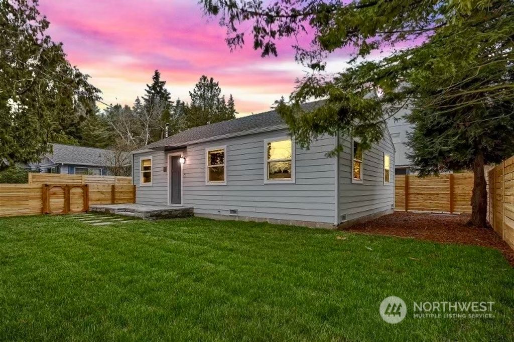 Photo of 13016 23rd Avenue NE, Seattle, WA 98125 (MLS # 2049350)