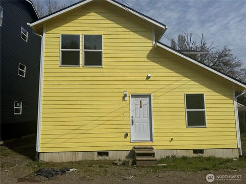 Photo of 618 Park Street, Shelton, WA 98584 (MLS # 2496404)