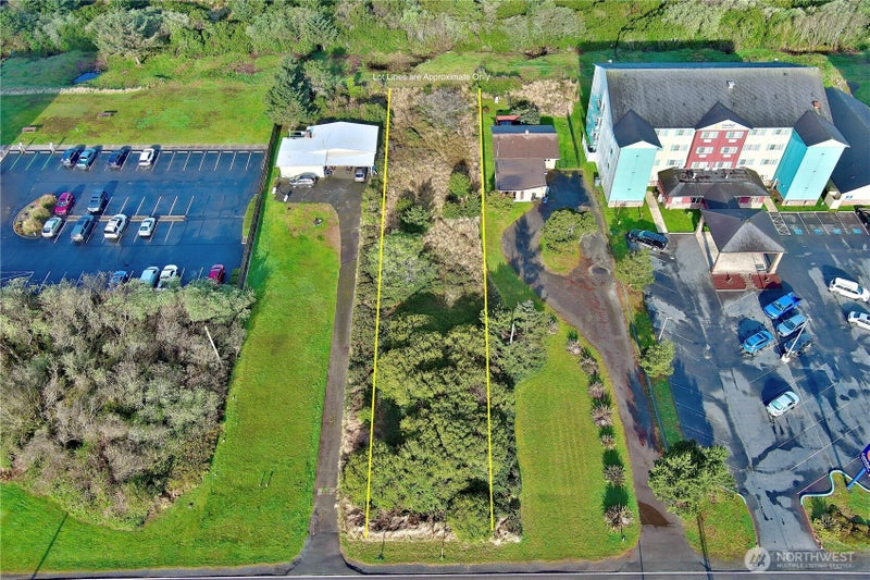823 Ocean Shores Boulevard NW