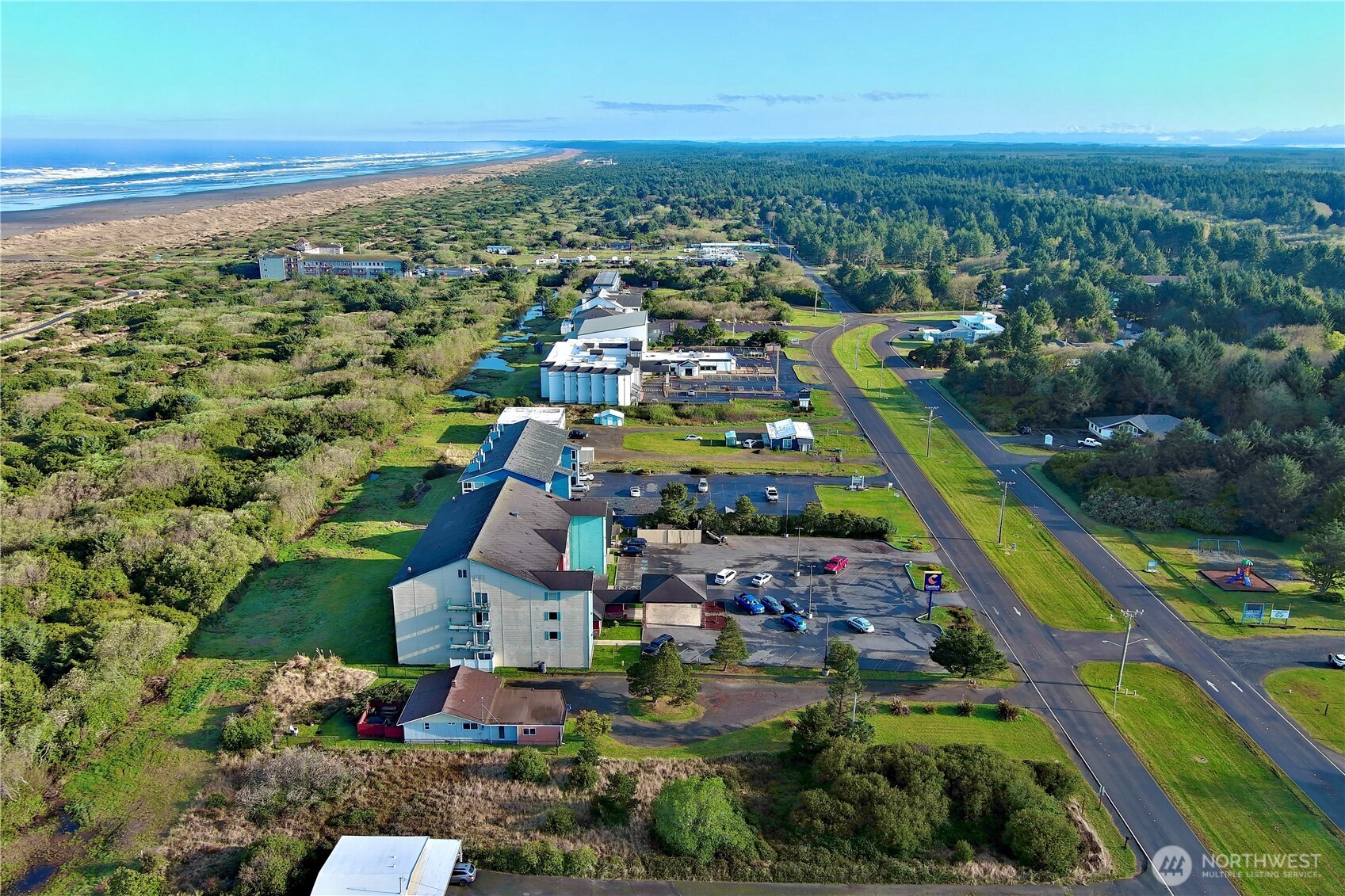 823 Ocean Shores Boulevard NW