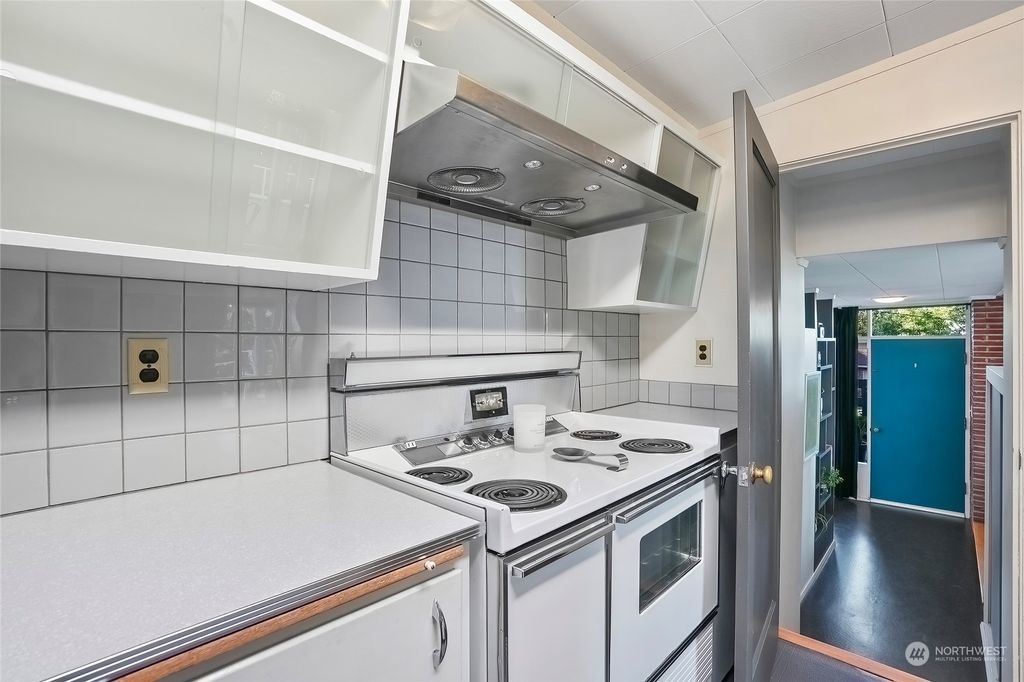 listing image 9369925700365967228