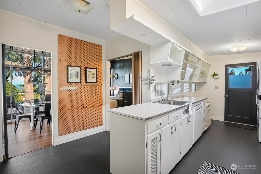 listing image 9363437023896264203