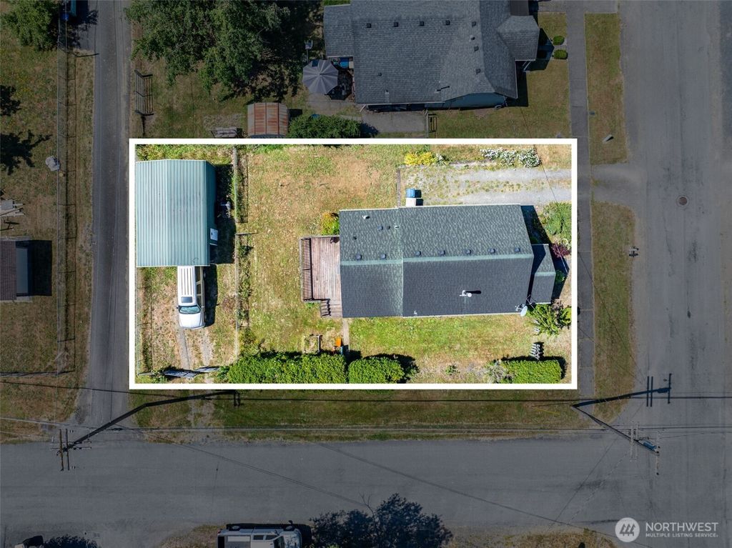 Photo of 117 SW 12th Street, Chehalis, WA 98532 (MLS # 2556248)