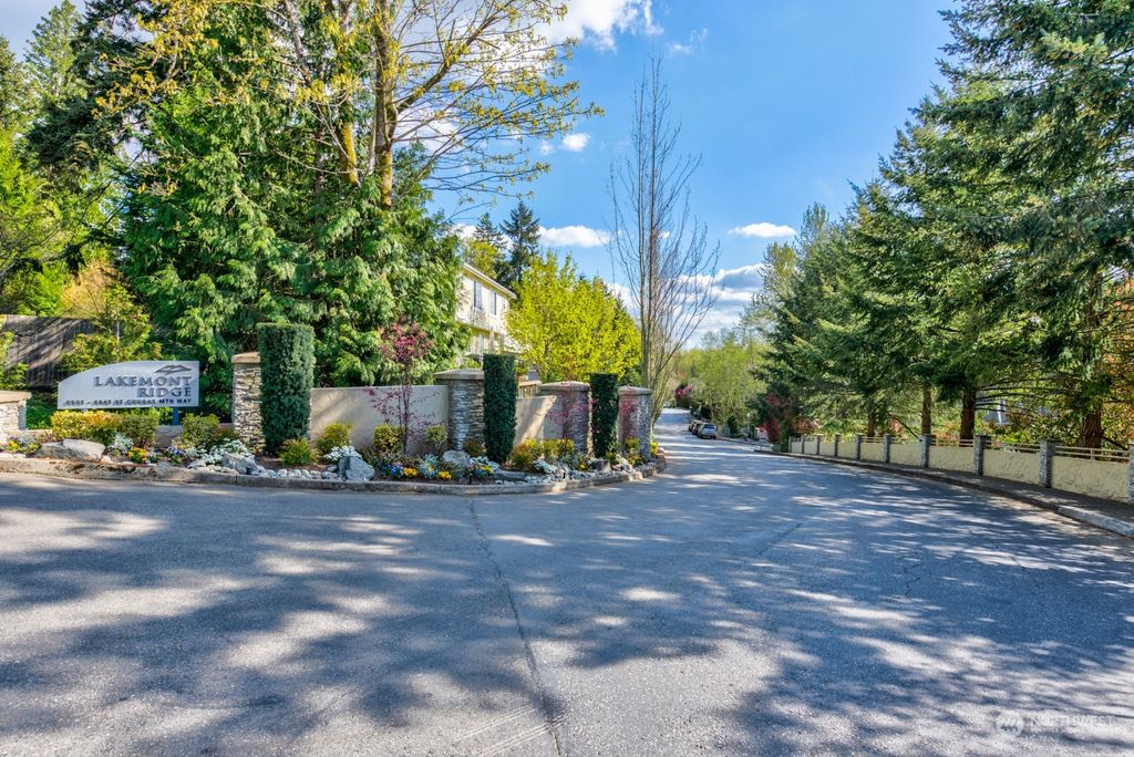 Photo of 6833 SE Cougar Mountain Way #2, Bellevue, WA 98006 (MLS # 2015930)