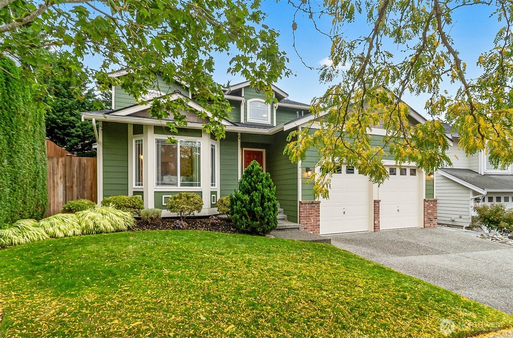 Photo of 423 170th Place SE, Bothell, WA 98012 (MLS # 2586706)