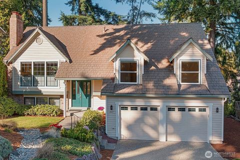 Photo of 212 SW 327th Place, Federal Way, WA 98023 (MLS # 2441994)