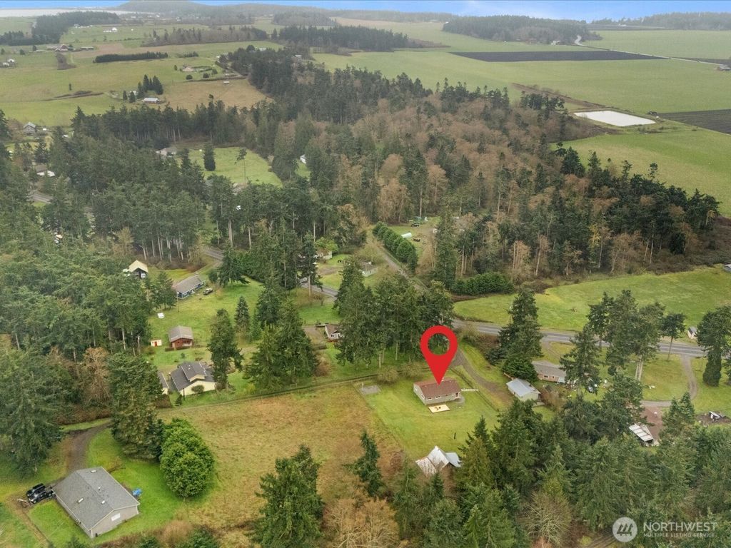 Photo of 207 Fort Casey Road, Coupeville, WA 98239 (MLS # 2489917)
