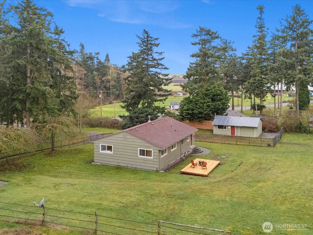 Photo of 207 Fort Casey Road, Coupeville, WA 98239 (MLS # 2489917)