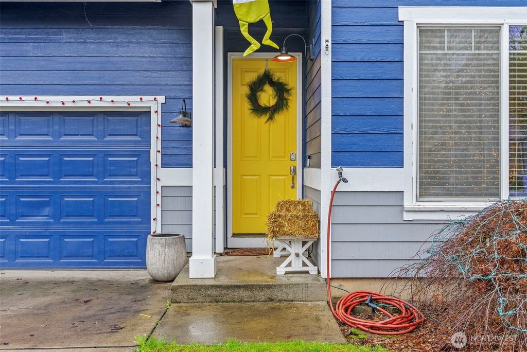 Photo of 803 SE 11th Way, Battle Ground, WA 98604 (MLS # 2459599)