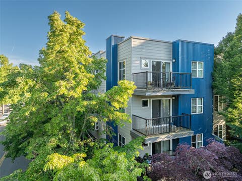 Photo of 12345 Roosevelt Way NE #310, Seattle, WA 98125 (MLS # 2549552)