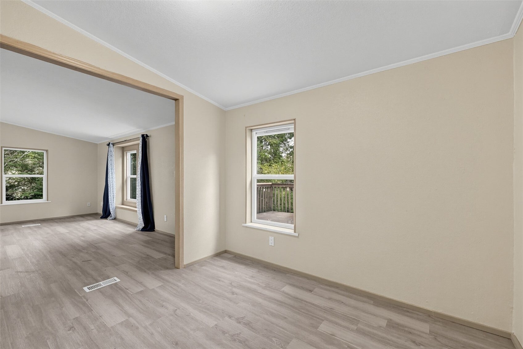 641 E Pickering Drive