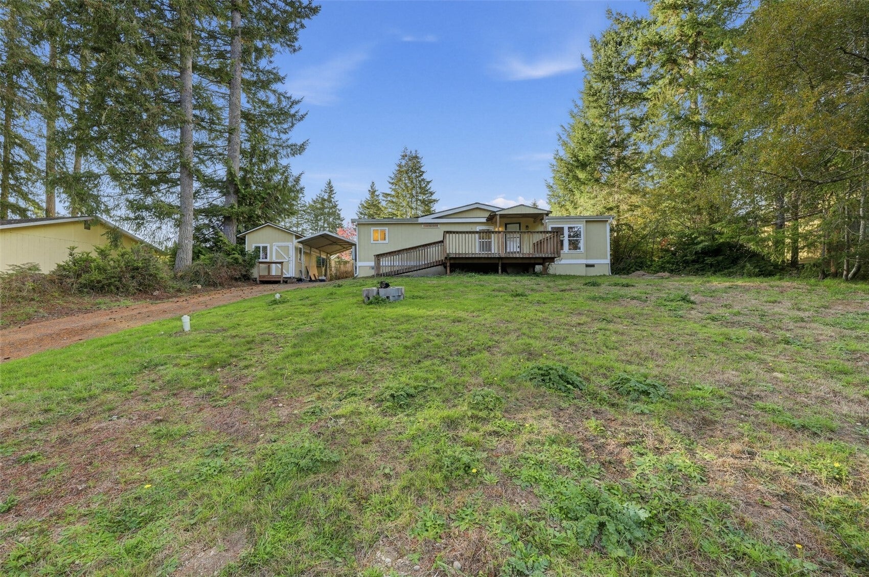 641 E Pickering Drive
