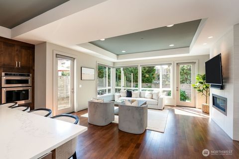 Photo of 205 4th Court S #13, Kirkland, WA 98033 (MLS # 2423395)