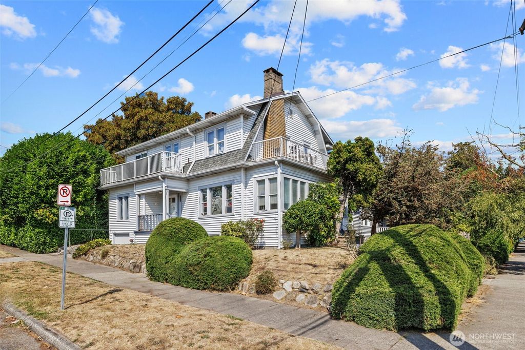 Photo of 4701 5th Avenue NE, Seattle, WA 98105 (MLS # 2424890)