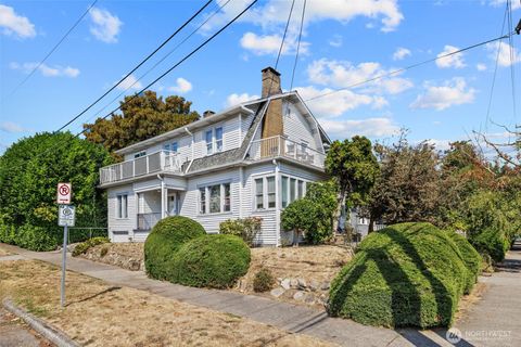 4701 5th Avenue NE Seattle WA 98105