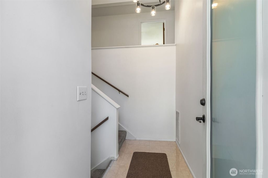 Photo of 25322 32nd Place S, Kent, WA 98032 (MLS # 2447208)