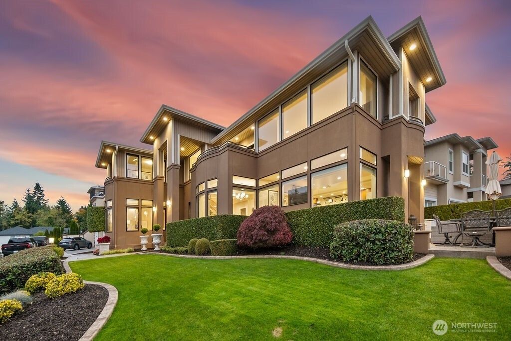 Photo of 7404 117th Place Pl SE, Newcastle, WA 98056 (MLS # 2460387)